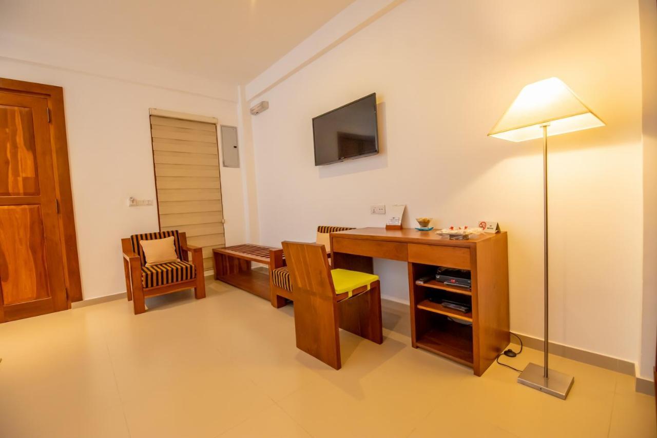 The Residence Hikkaduwa Kültér fotó